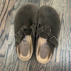 Suede Birkenstock bostons